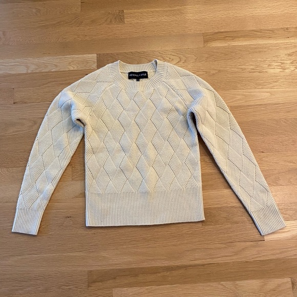 Kendall & Kylie Womens Cream Crew Neck Sweated with a Basketweave Pattern/Size S - Picture 2 of 10